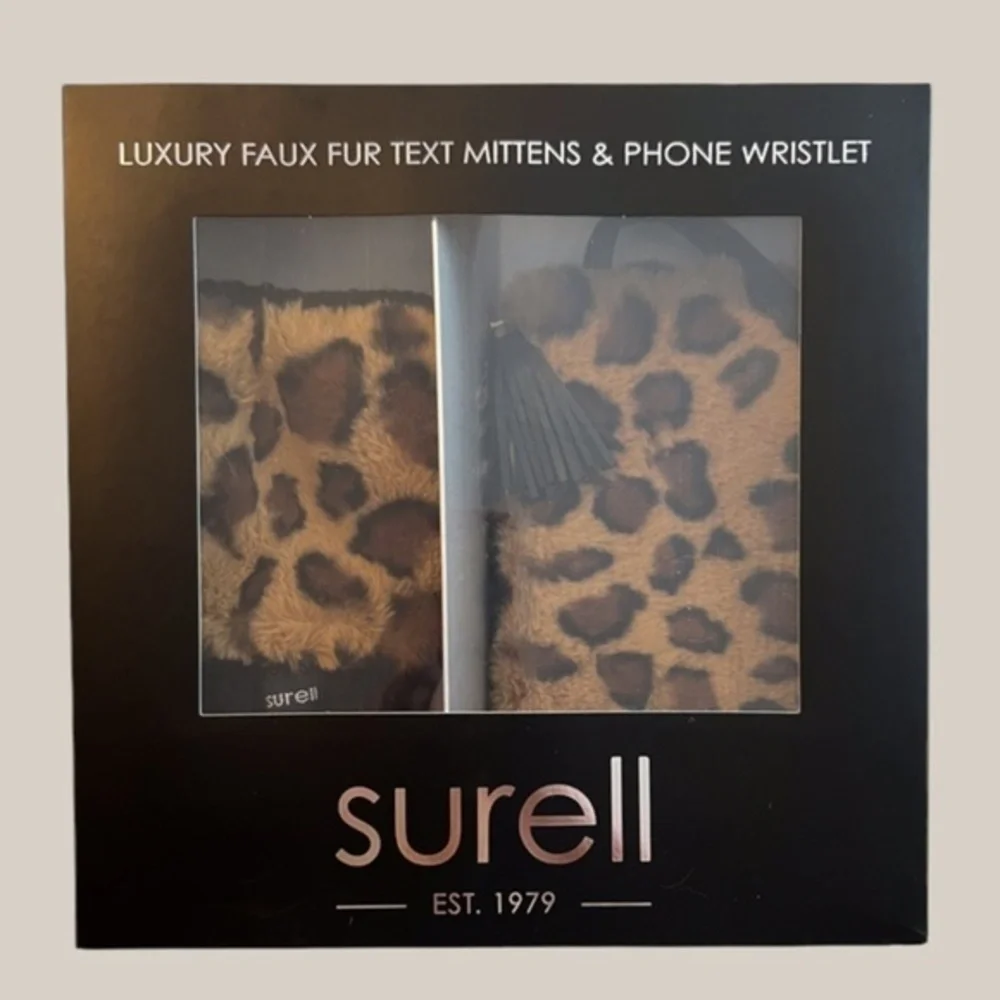 SURELL NWT Leopard Faux Fur Fingerless Mittens/Phone Wristlet 2-Piece Gift SET